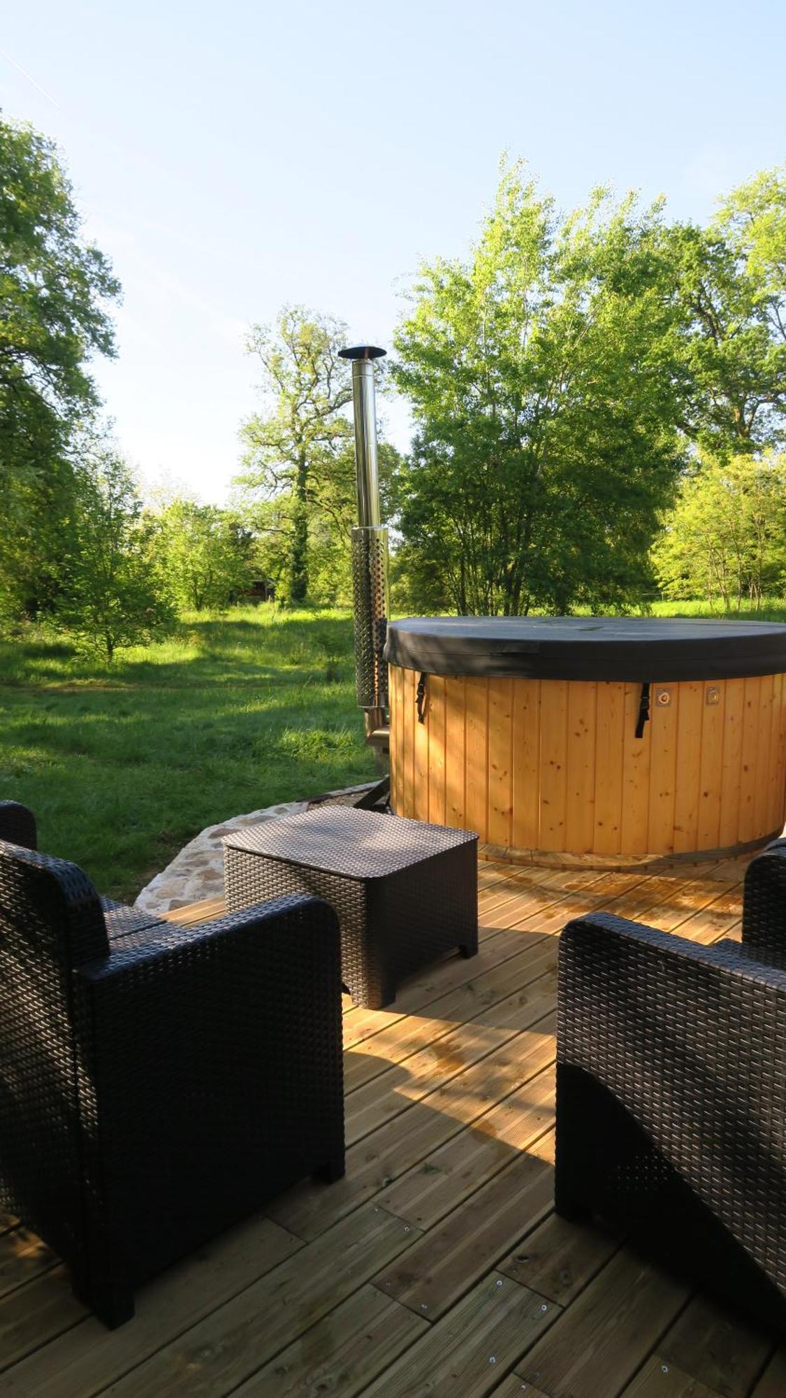 Serenite Verte A La Tuilerie Accommodation La Bazeuge Екстериор снимка